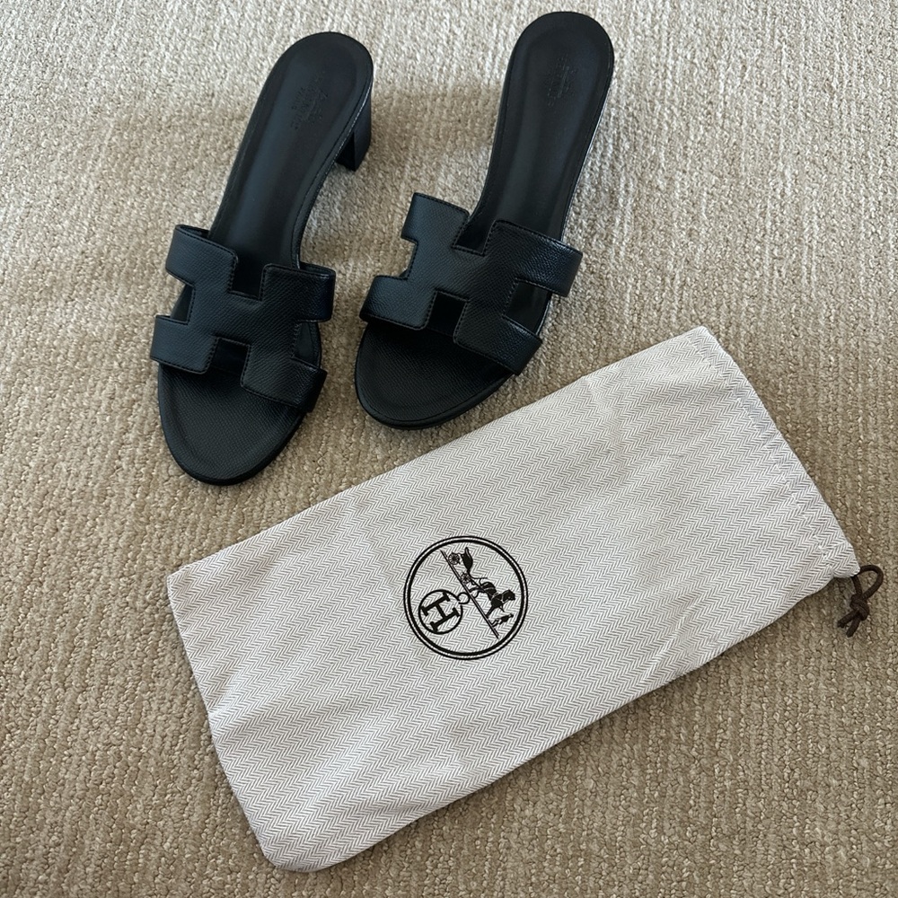 Elegant Black Women's Sandals